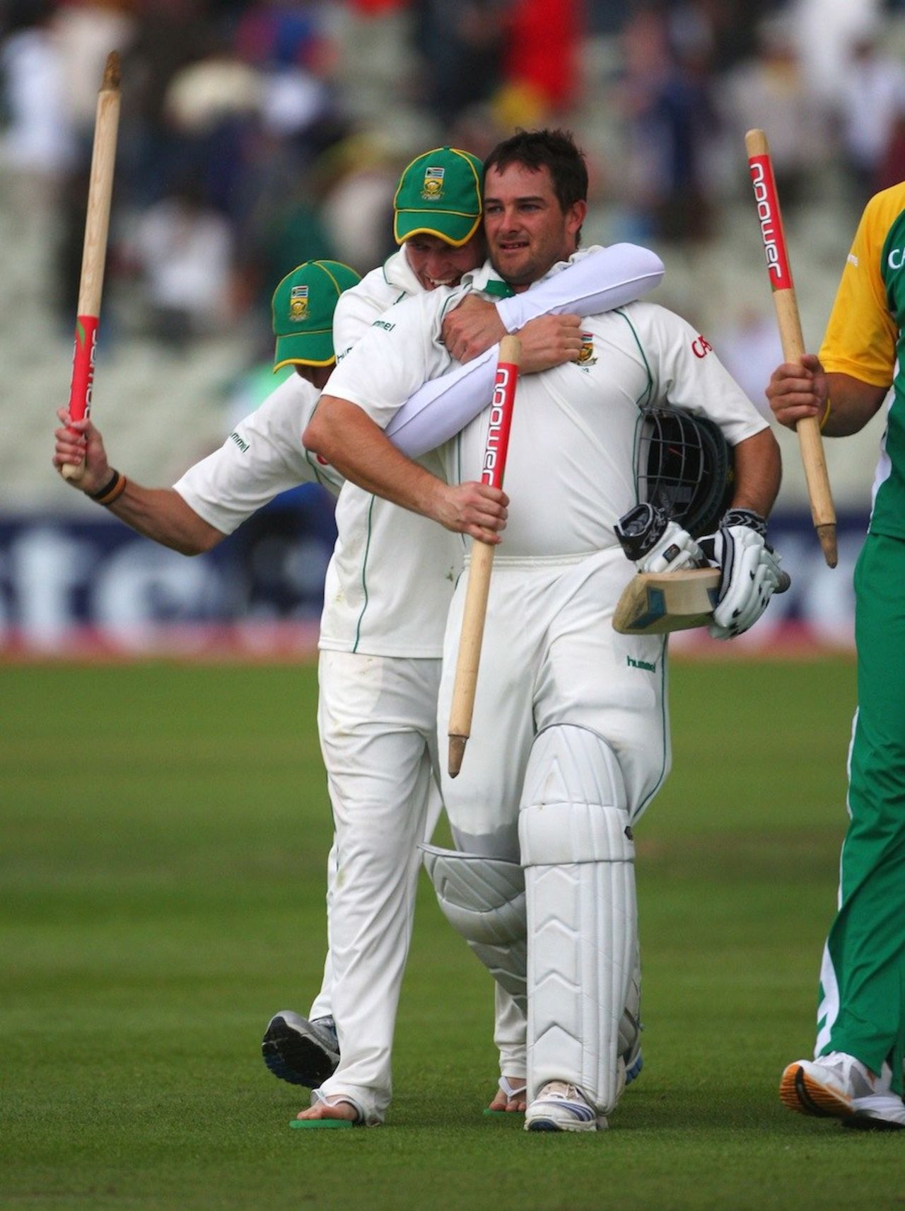 Mark Boucher was not out on 45 leading South Africa to their first series victory in England since 1965, England v South Africa, 3rd Test, Edgbaston, August 2, 2008