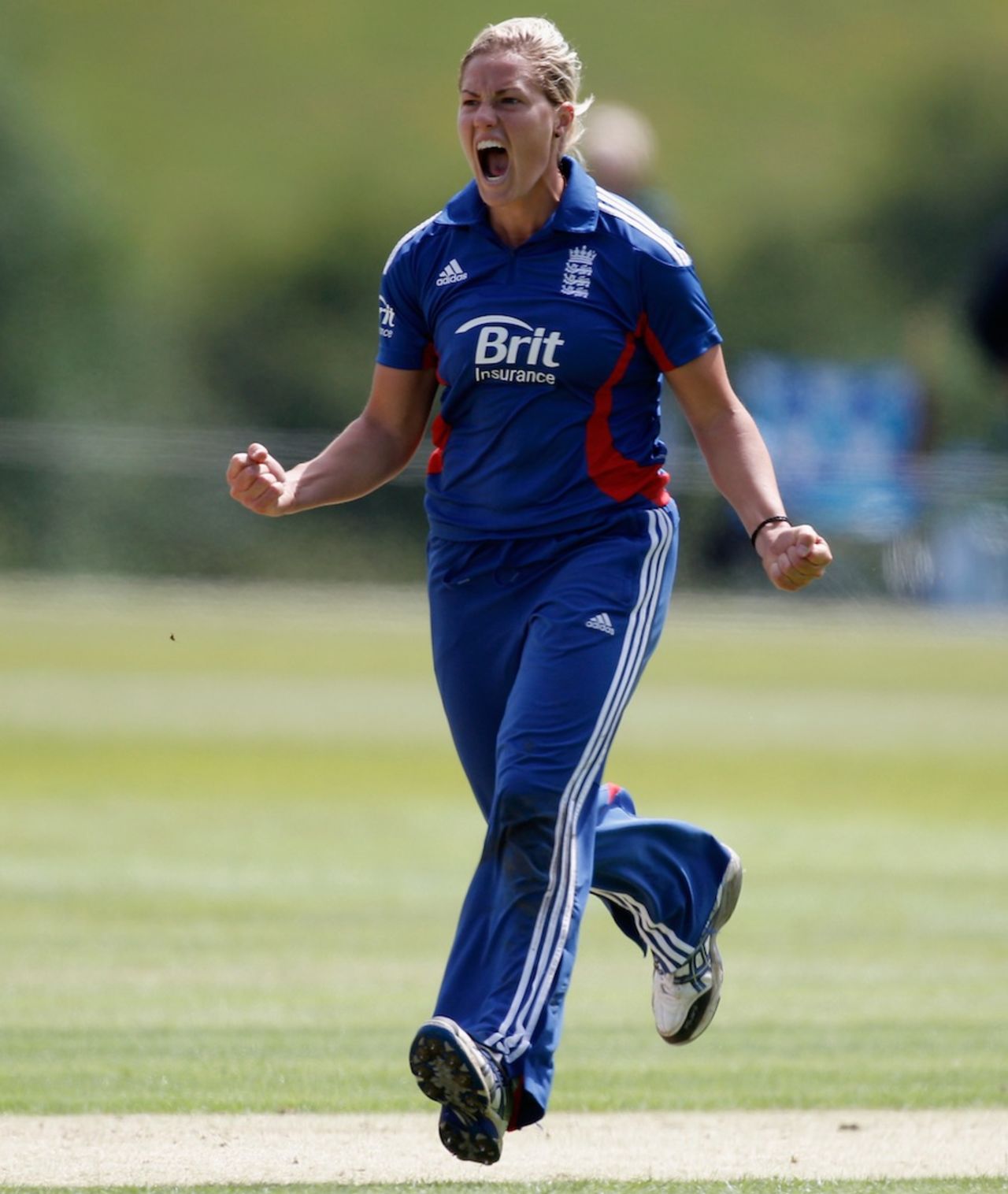 Katherine Brunt struck with two top-order wickets, England Women v India Women, 5th ODI, Wormsely, July 11, 2012
