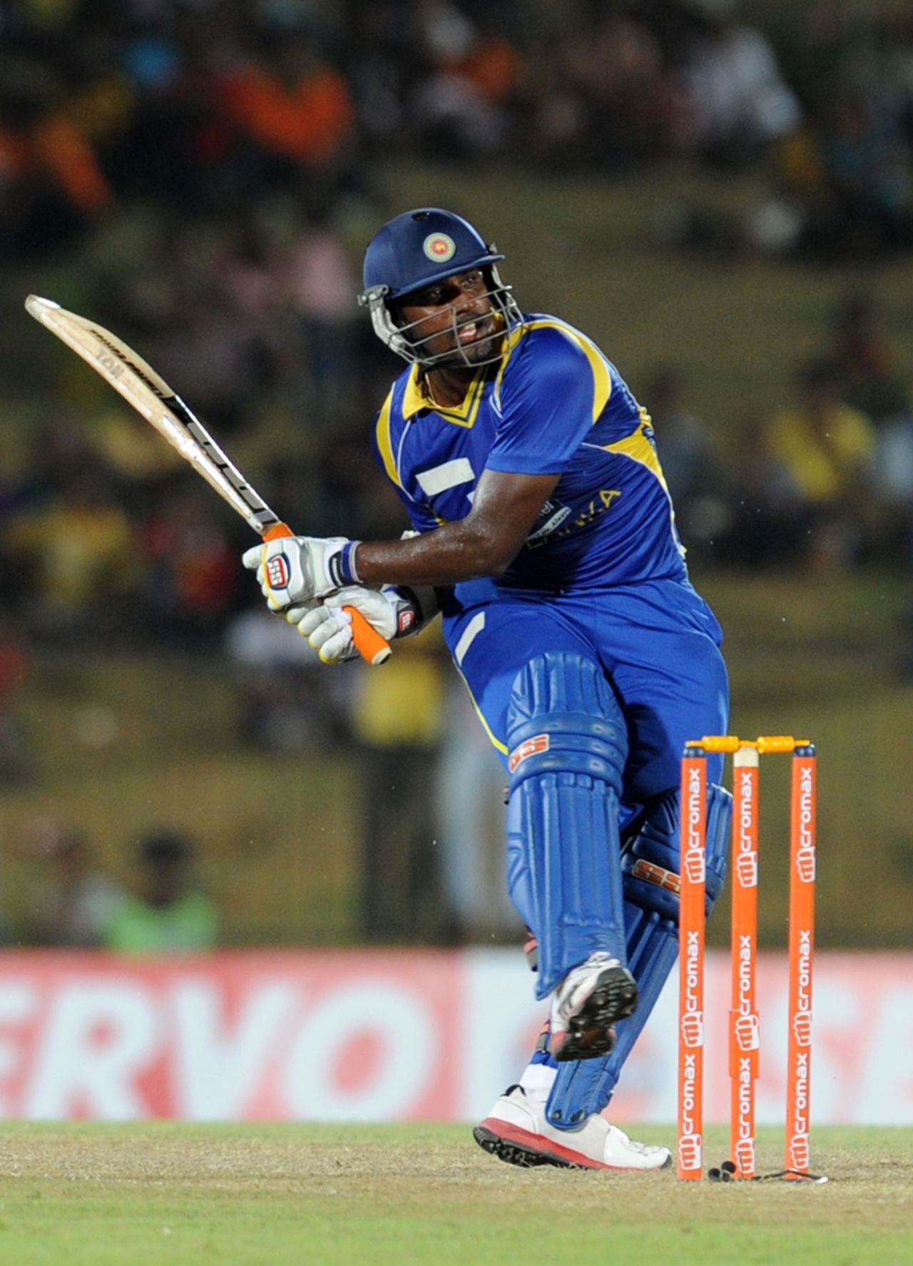 Thisara Perera pulls during his innings of 44, Sri Lanka v India, 1st ODI, Hambantota, July 21, 2012