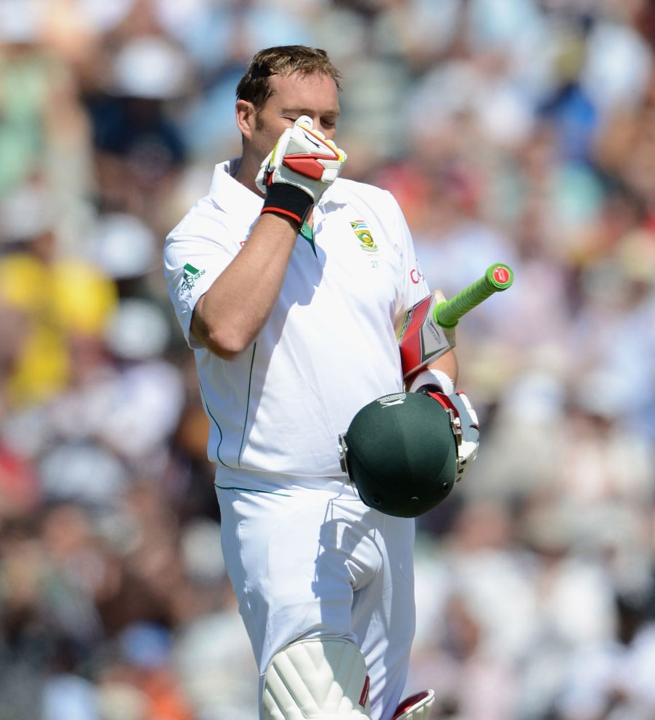 Jacques Kallis points to his eye after reaching his hundred, England v South Africa, 1st Investec Test, The Oval, 4th day, July, 22, 2012