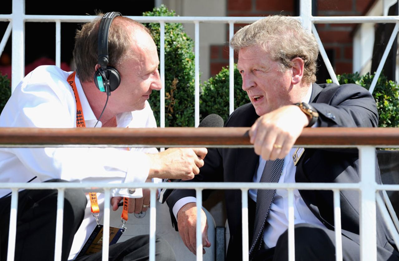 Jonathan Agnew talks to England football manager Roy Hodgson, England v South Africa, 1st Investec Test, The Oval, 4th day, July, 22, 2012