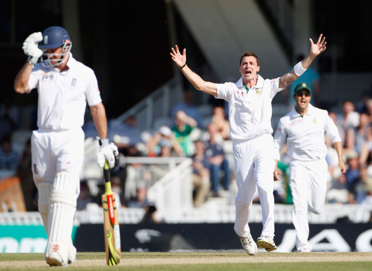 Dale Steyn celebrates removing Jonathan Trott, England v South Africa, 1st Investec Test, The Oval, 4th day, July, 22, 2012