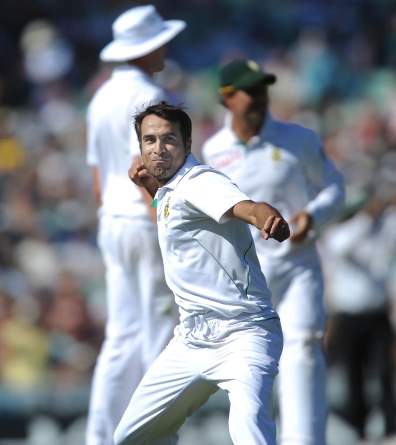 Imran Tahir played a key part on the final day, England v South Africa, 1st Investec Test, The Oval, 5th day, July 23, 2012