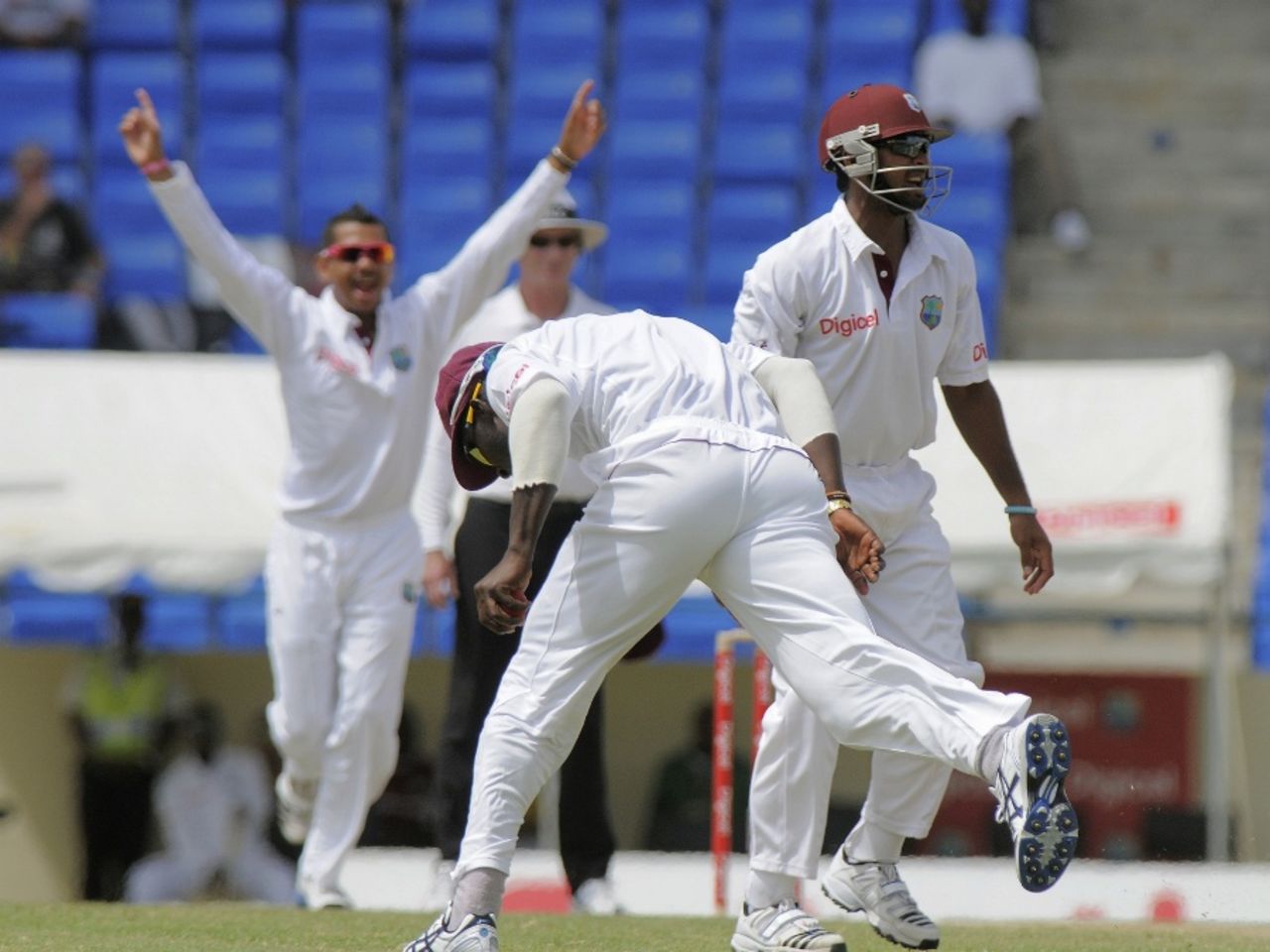 Darren Sammy takes a catch at slip to get rid of Neil Wagner, West Indies v New Zealand, 1st Test, Antigua, 2nd day, July 26, 2012
