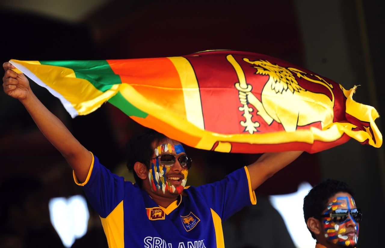 A Sri Lankan fan holds up his flag, Sri Lanka v India, 3rd ODI, R Premadasa, Colombo, July 28, 2012