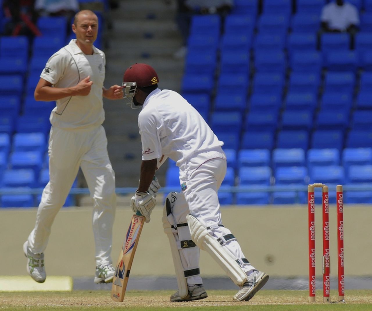 Chris Martin bowled Narsingh Deonarine, West Indies v New Zealand, 1st Test, Antigua, 4th day, July 28, 2012