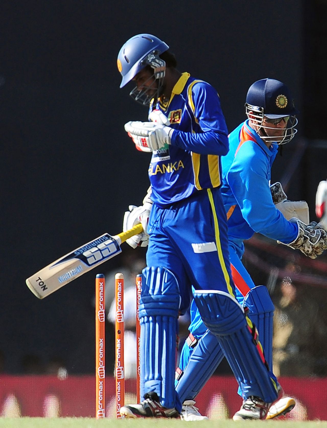 Upul Tharanga was stumped by MS Dhoni, Sri Lanka v India, 4th ODI, Colombo, July 31, 2012