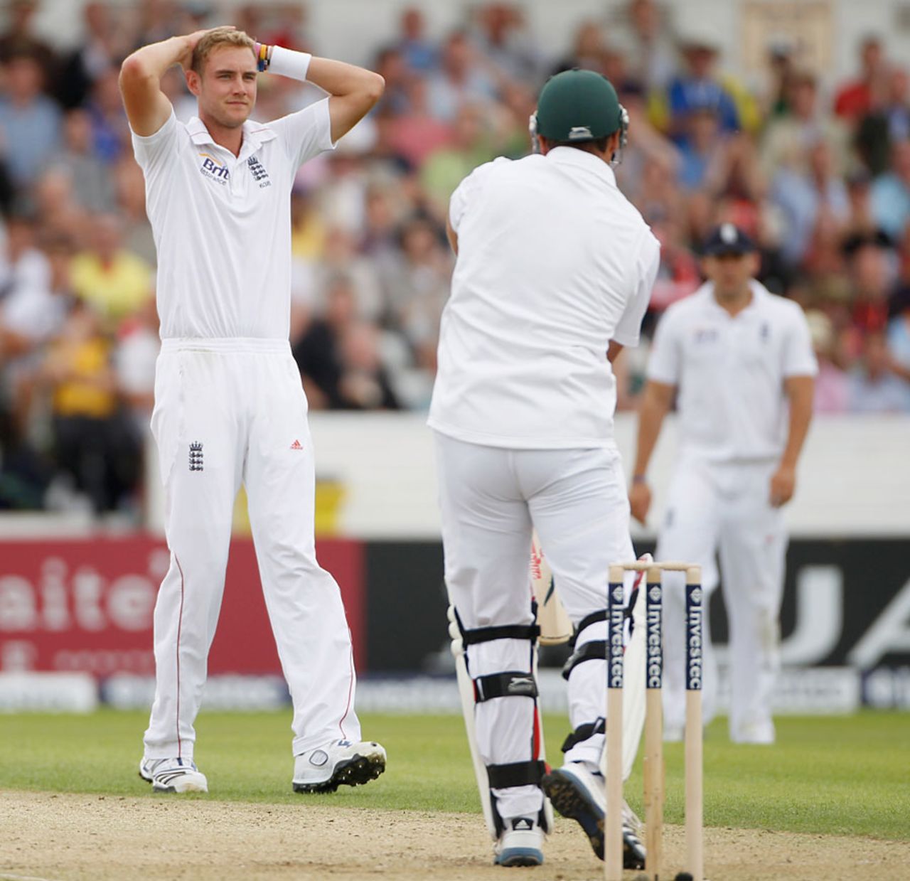 It was another tough day for Stuart Broad, England v South Africa, 2nd Investec Test, Headingley, 1st day, August 2, 2012