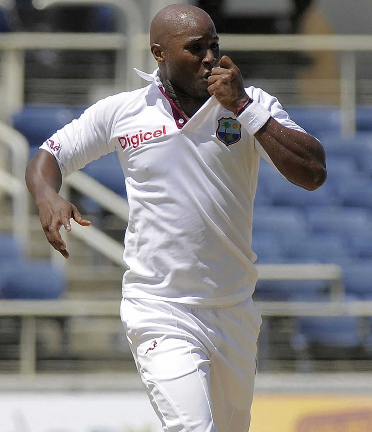 Tino Best celebrates an early wicket, West Indies v New Zealand, 2nd Test, Jamaica, 1st day, August 2, 2012