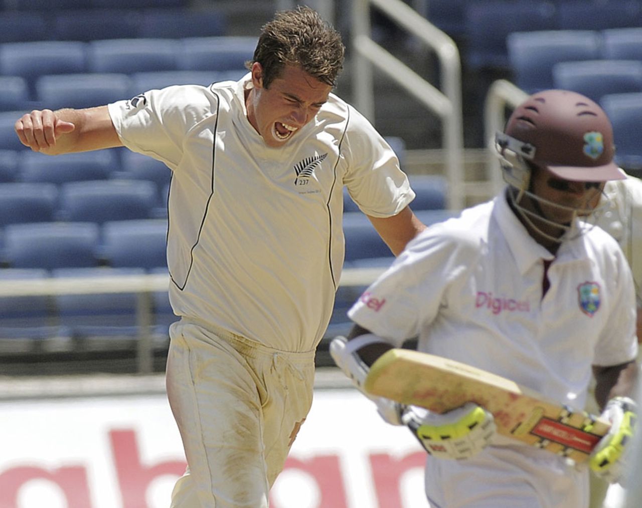 Tim Southee is thrilled after getting rid of Shivnarine Chanderpaul, West Indies v New Zealand, 2nd Test, Jamaica, 2nd day, August 3, 2012