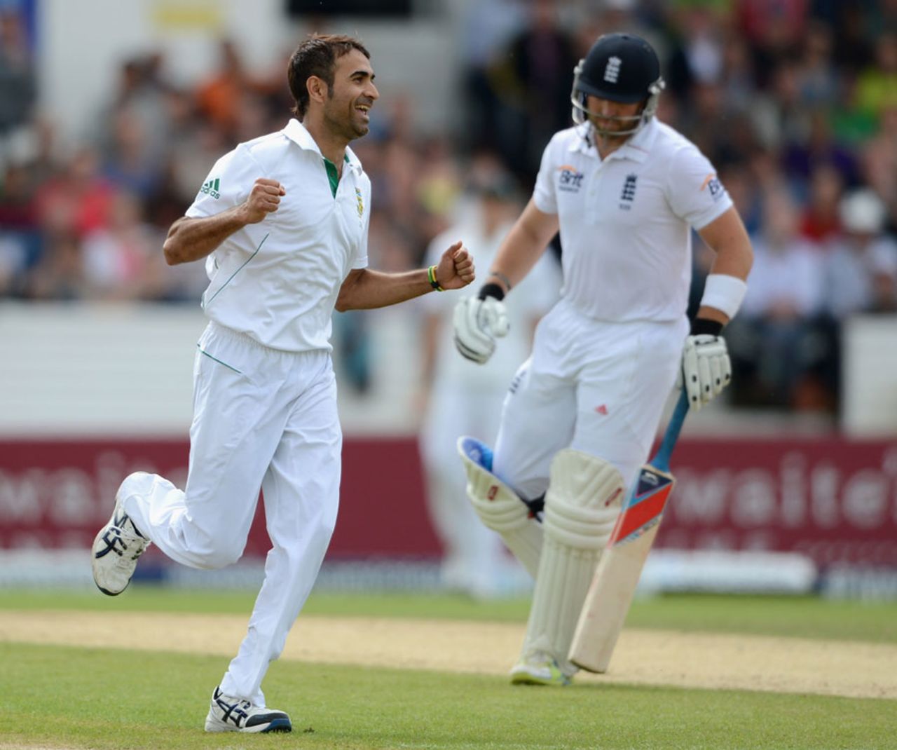 Imran Tahir wrapped up England's lower order with three wickets, England v South Africa, 2nd Investec Test, Headingley, 4th day, August 5, 2012