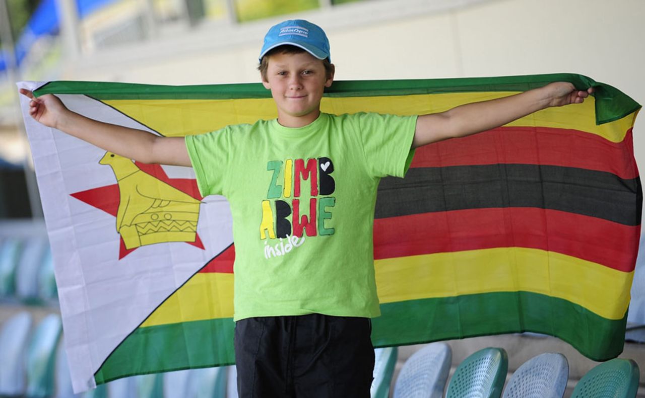 A young spectator shows his support for Zimbabwe, India v Zimbabwe, Group C, ICC Under-19 World Cup 2012, Townsville, August 14, 2012