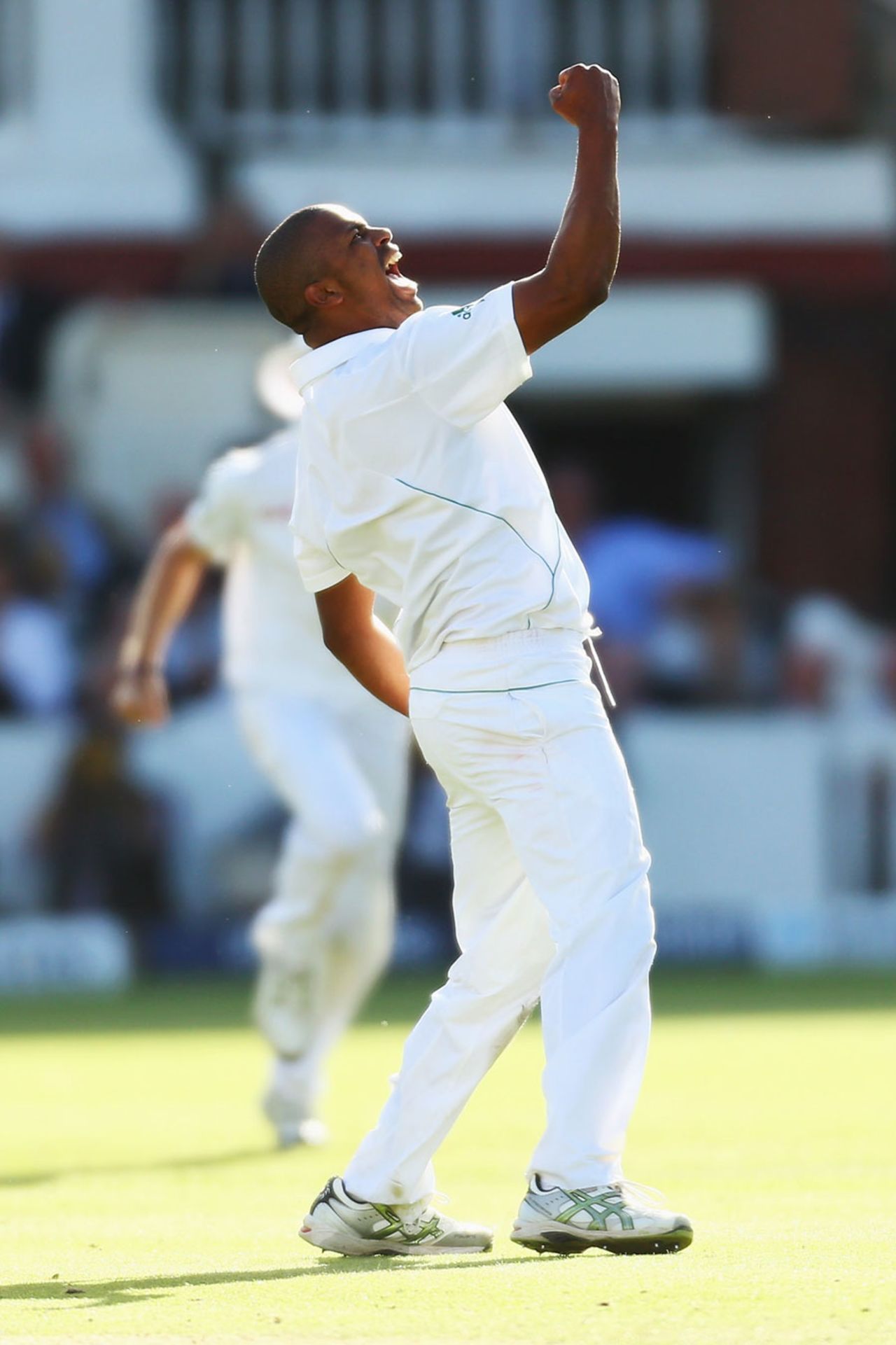Vernon Philander celebrates the wicket of Ian Bell, England v South Africa, 3rd Investec Test, Lord's, 2nd day, August 17, 2012