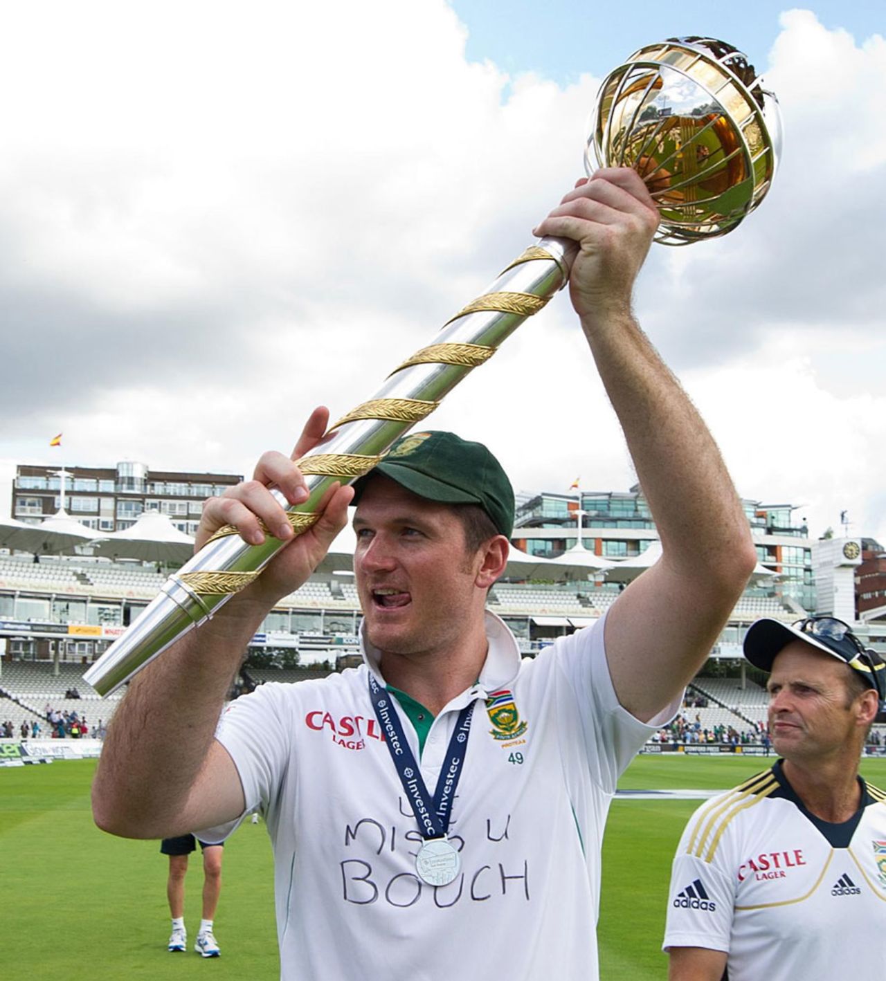 Graeme Smith carries the Test mace around Lord's, England v South Africa, 3rd Investec Test, The Oval, 5th day, August 21, 2012