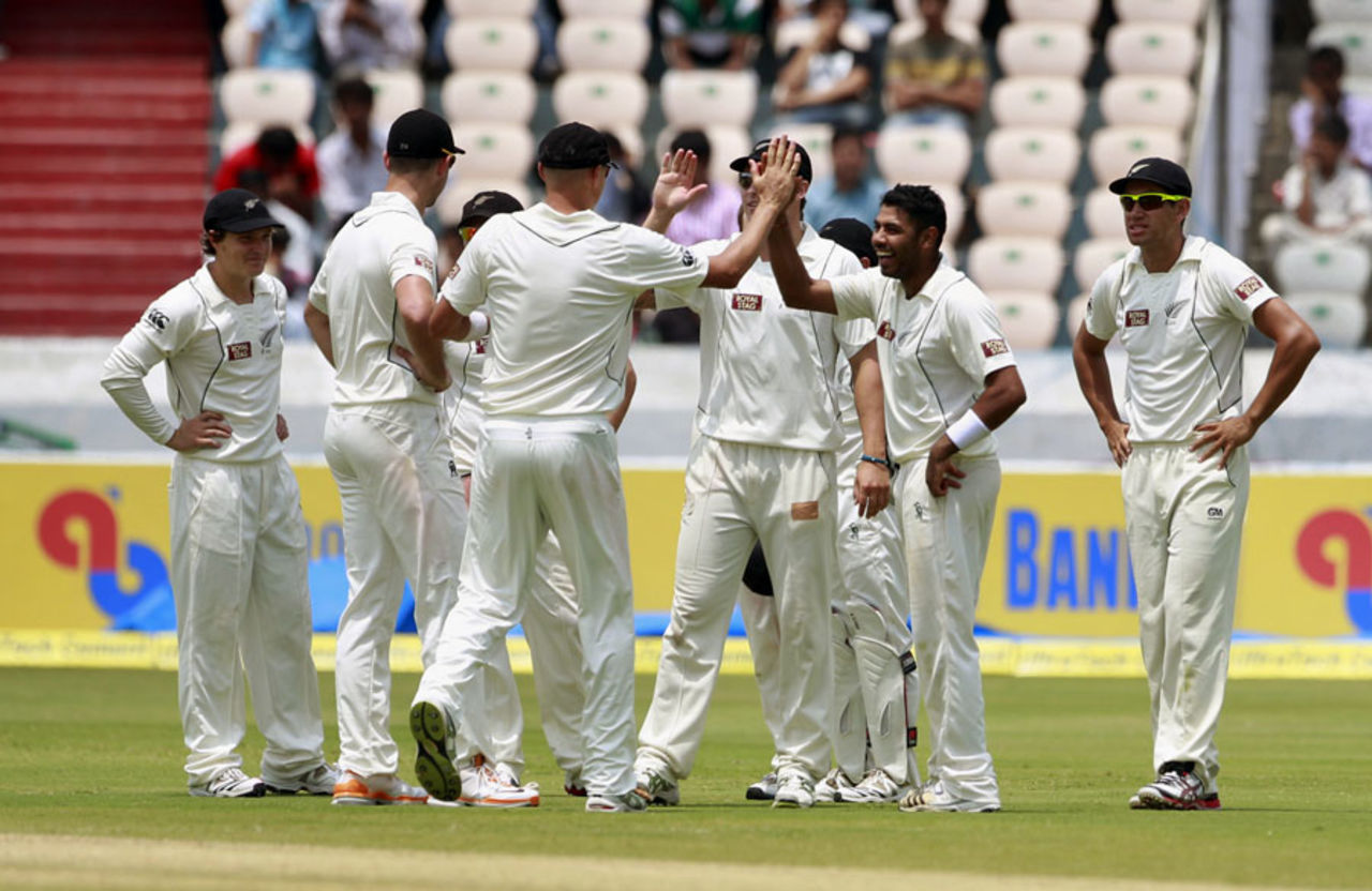 Jeetan Patel finished with four wickets, India v New Zealand, 1st Test, Hyderabad, 2nd day, August 24, 2012