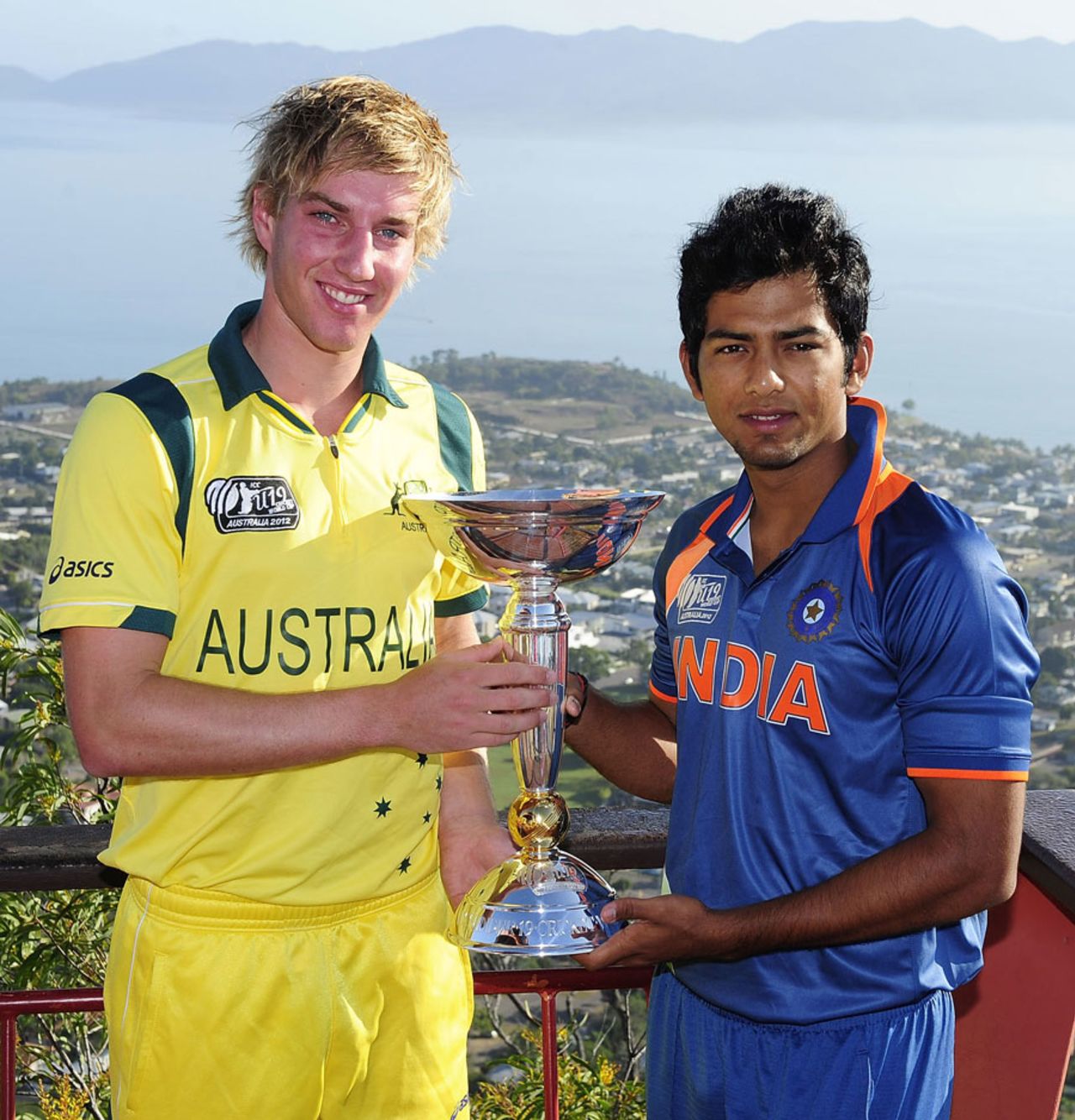 William Bosisto and Unmukt Chand with the U-19 World Cup ahead of the final, ICC Under-19 World Cup, Townsville, August 25, 2012