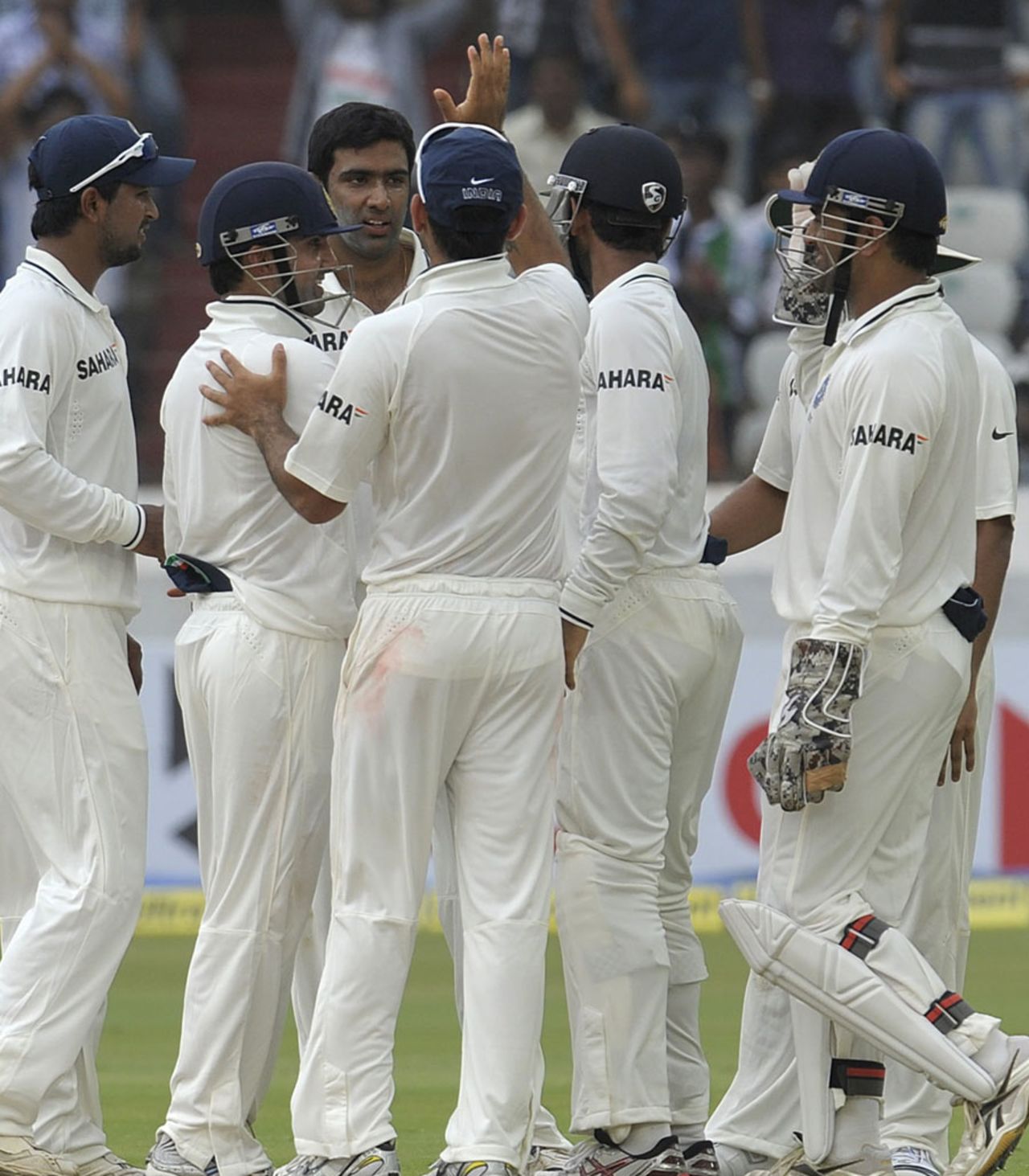 Indians celebrates Kruger van Wyk's wicket, India v New Zealand, 1st Test, Hyderabad, 3rd day, August 25, 2012