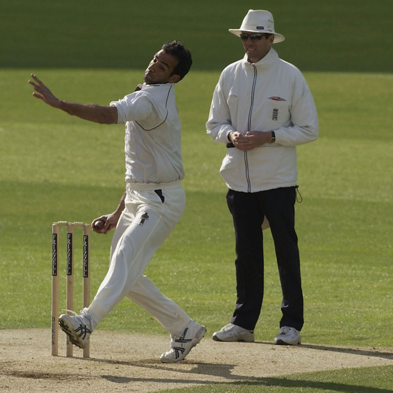 Mohammad Akram bowls, The Oval, May 7, 2005