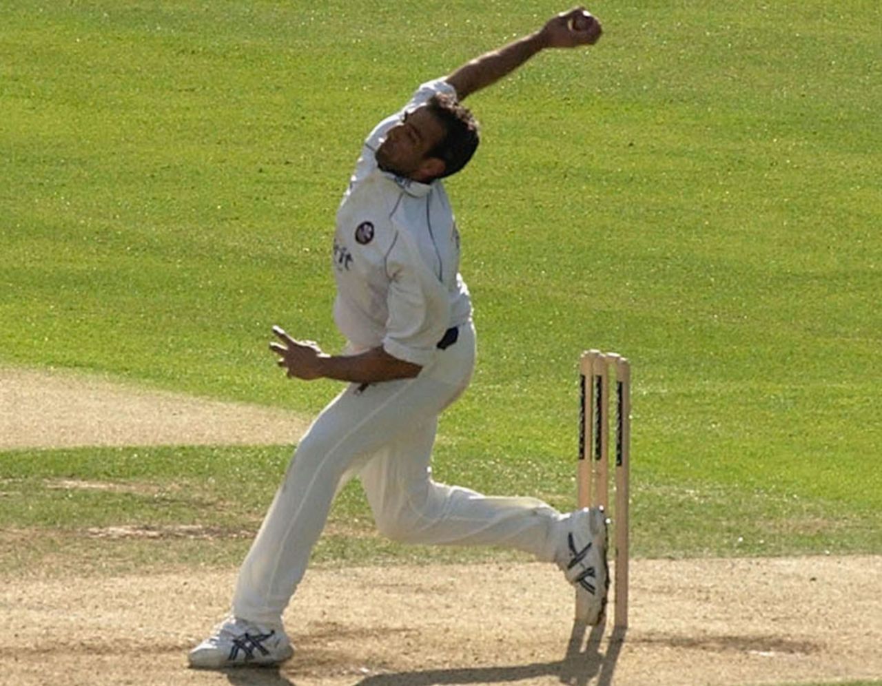 Mohammad Akram bowls, The Oval, May 7, 2012