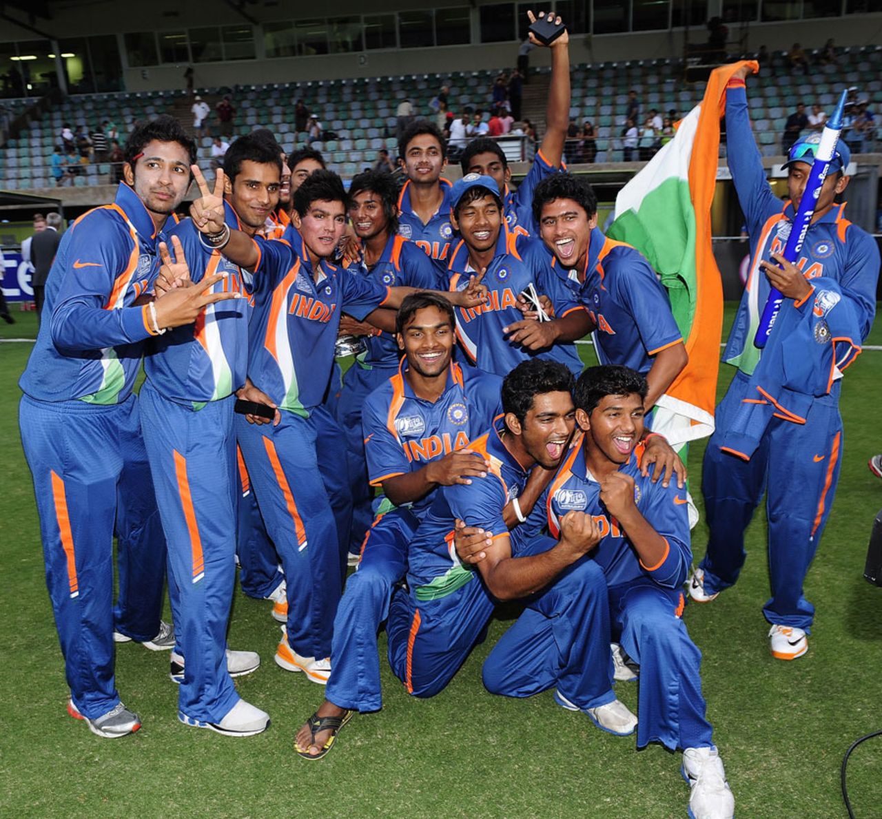 India Under-19s get together for a group photo, Australia v India, ICC U-19 World Cup, final, Townsville, August 26, 2012
