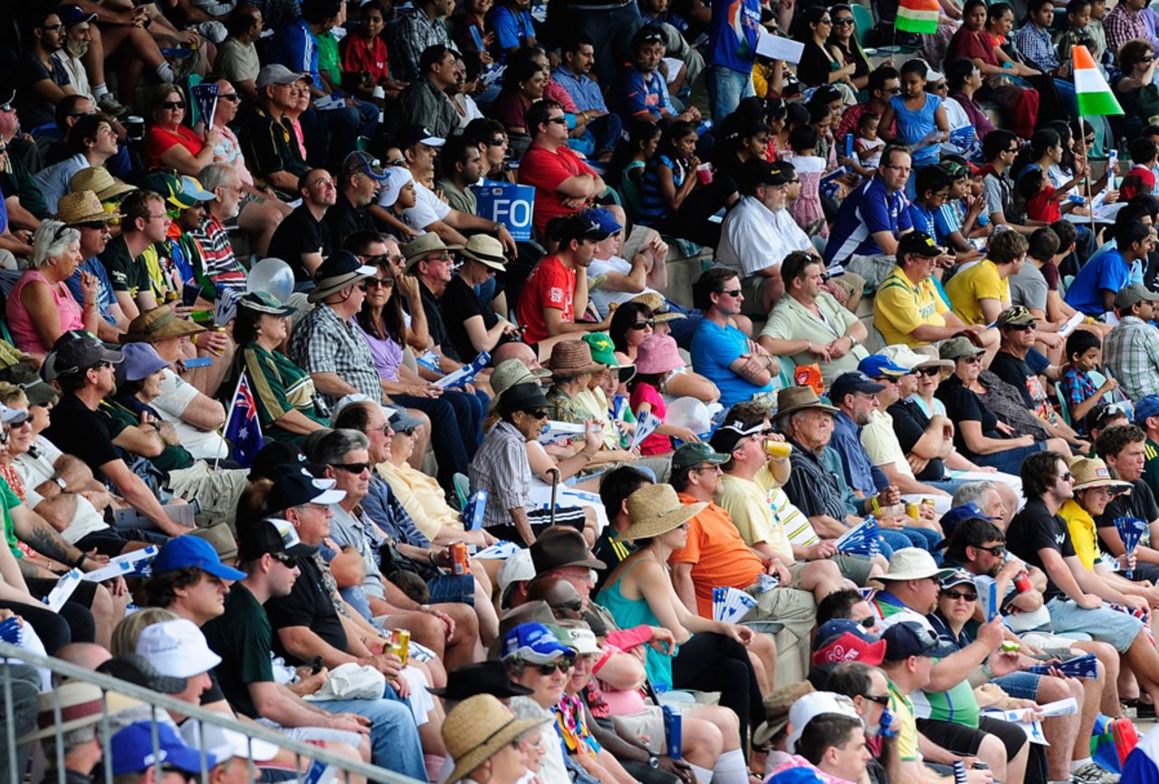 A good Sunday crowd for the World Cup final, Australia v India, ICC U-19 World Cup, final, Townsville, August 26, 2012