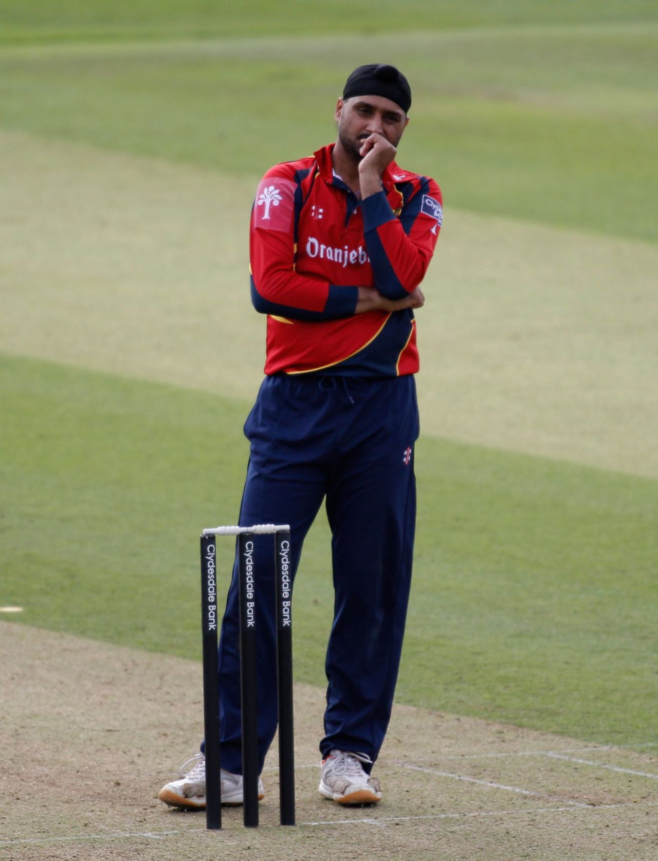 Harbhajan Singh's eight overs cost 63 runs, Middlesex v Essex, CB40 Group A, Lord's, August 27, 2012