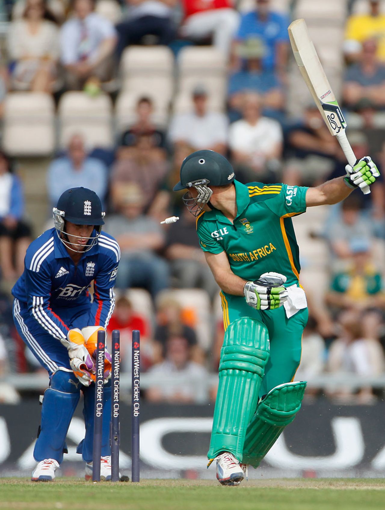 AB de Villiers was bowled by Graeme Swann, England v South Africa, 2nd NatWest ODI, West End, August 28, 2012
