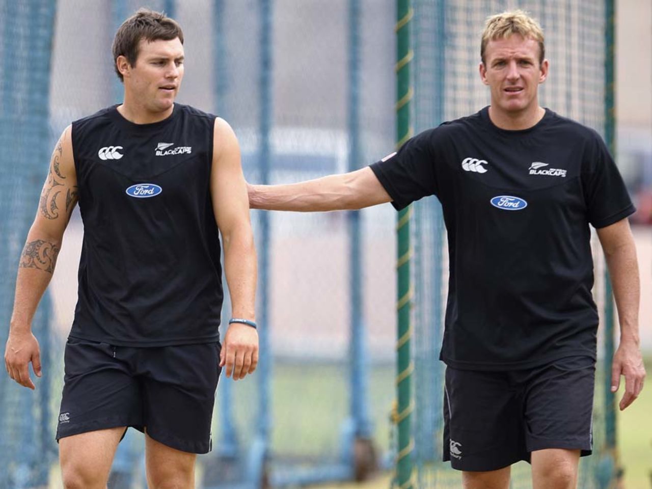 Doug Bracewell and Damien Wright at a training session, Bangalore, August 29, 2012