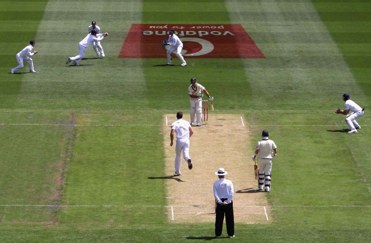 Ricky Ponting edges a delivery to Graeme Swann at slip, Australia v England, 4th Test, MCG, 1st day, December 26, 2010