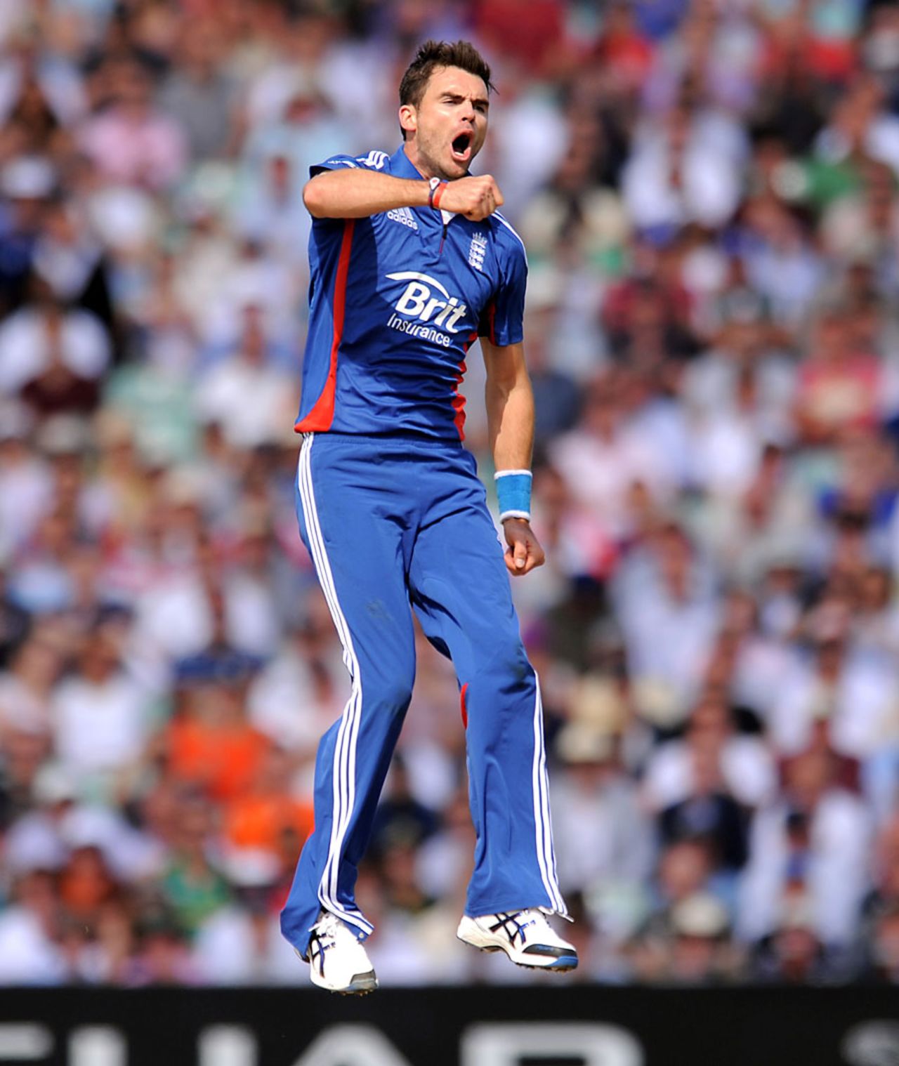 James Anderson broke the opening stand, England v South Africa, 3rd NatWest ODI, The Oval, August 31, 2012