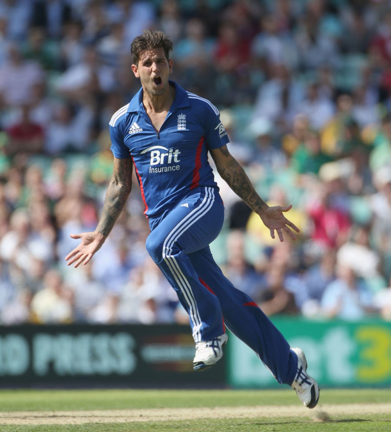Jade Dernbach enjoyed dismissing Hashim Amla at his home ground, England v South Africa, 3rd NatWest ODI, The Oval, August 31, 2012