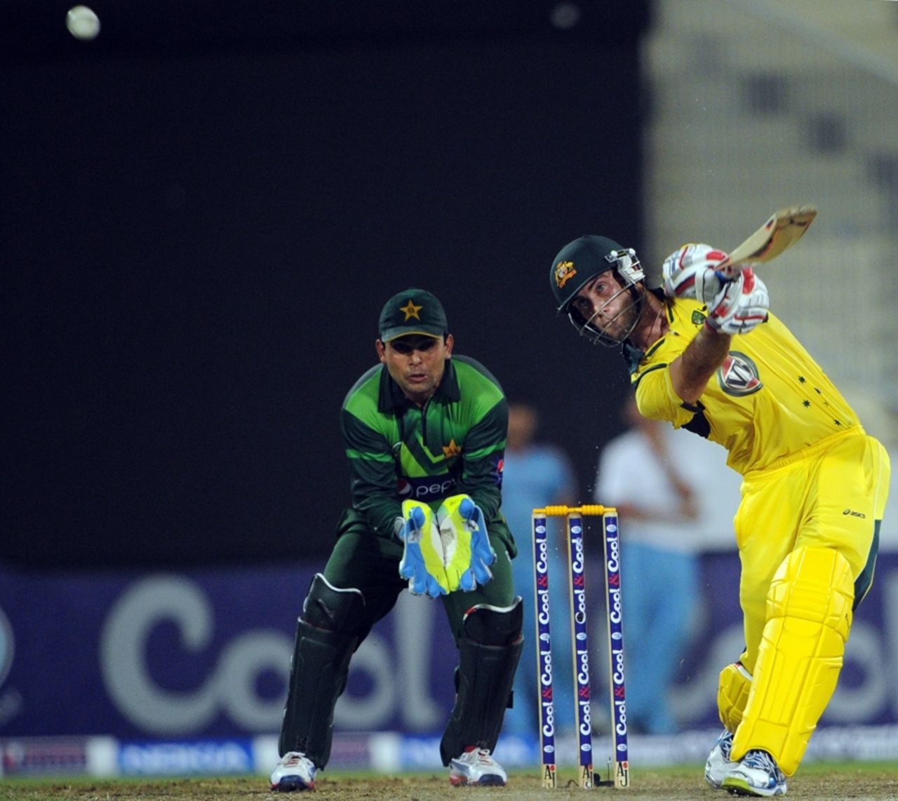 Glenn Maxwell goes over the top, Pakistan v Australia, 3rd ODI, Sharjah, September 3, 2012
