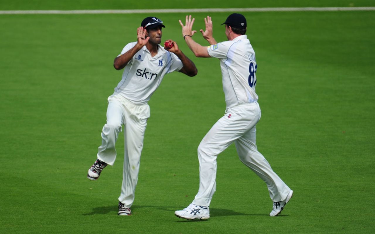 Varun Chopra celebrates taking a catch with Rikki Clarke, Worcestershire v Warwickshire, County Championship, Division One, New Road, 3rd day, September 6, 2012