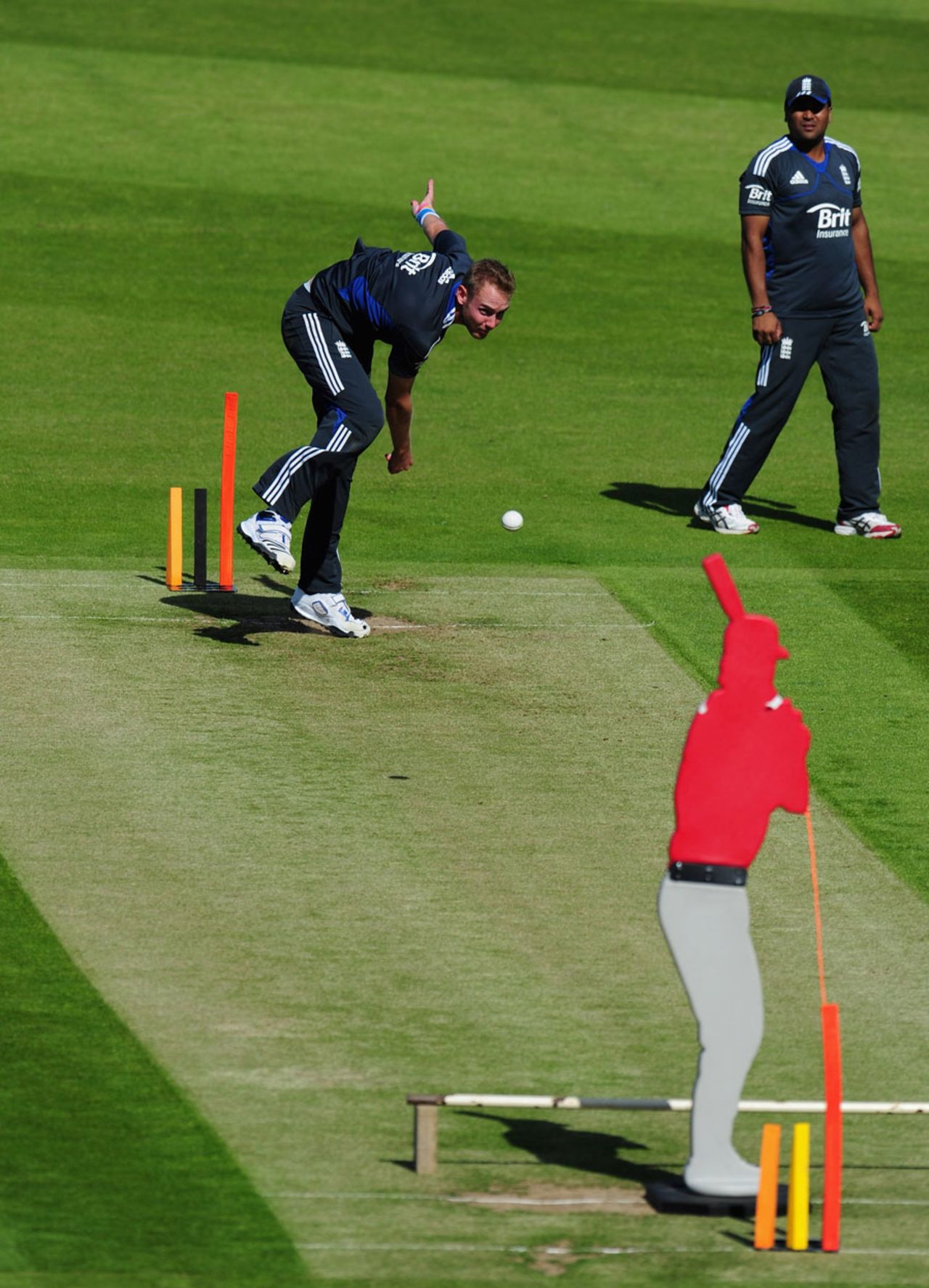 Stuart Broad bowls at a cut-out target as Samit Patel looks on, Chester-le-Street, September 7, 2012