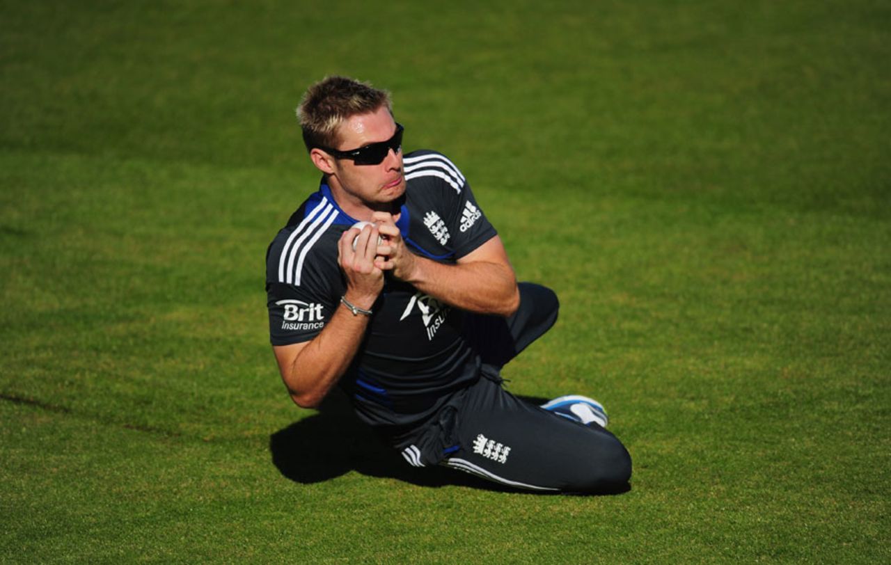 Luke Wright takes a catch in training, Chester-le-Street, September 7, 2012
