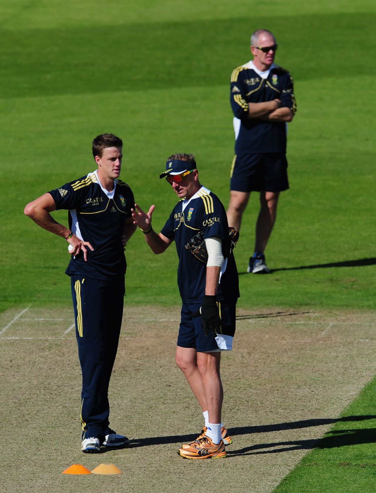 Morne Morkel talks with bowling coach Alan Donald, Chester-le-Street, September 7, 2012