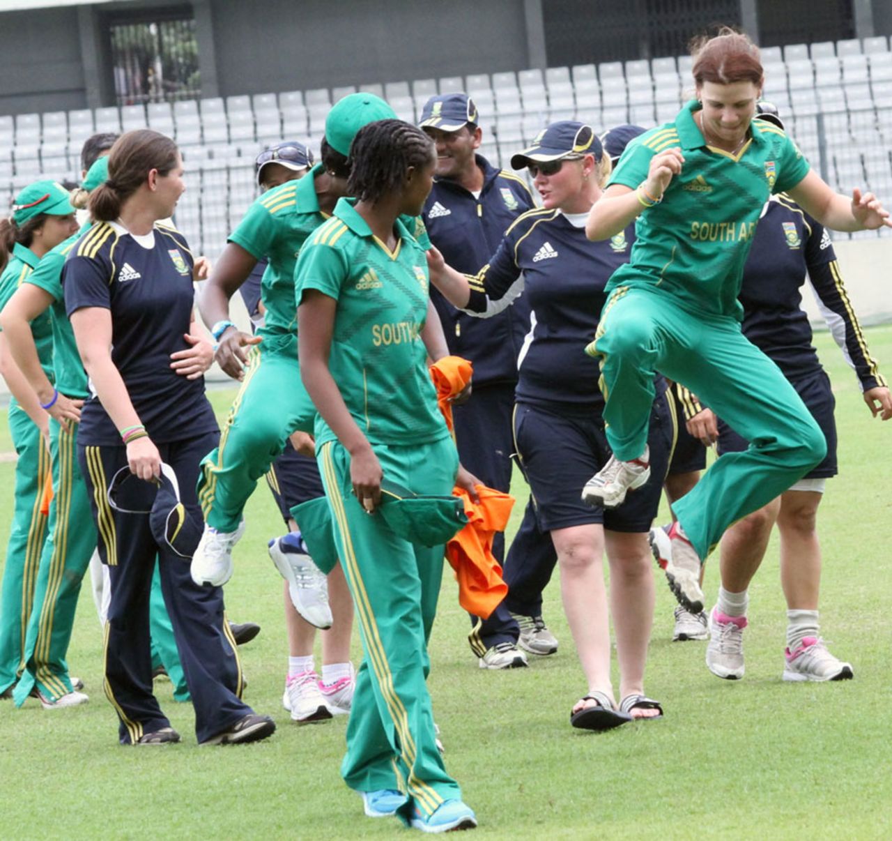 Yolandi van der Westhuizen (right) is delighted with the win, Bangladesh Women v South Africa Women, 3rd ODI, Dhaka, September 9, 2012