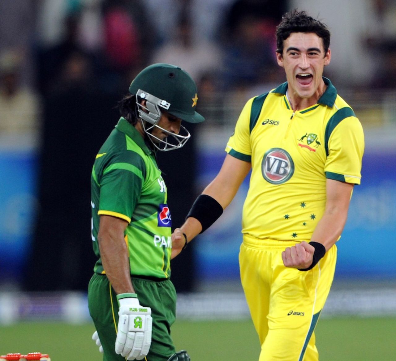 Mitchell Starc trapped Imran Nazir in front, Pakistan v Australia, 3rd T20I, Dubai, September 10, 2012