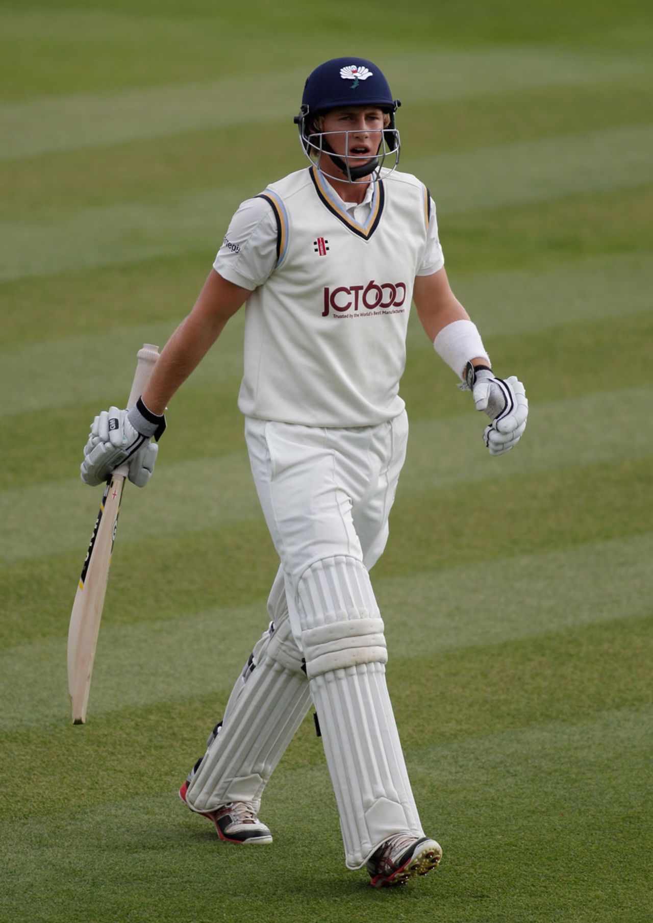 Joe Root walks off after making 2 in the second innings, County Championship, Division Two, Chelmsford, 2nd day, September 12, 2012