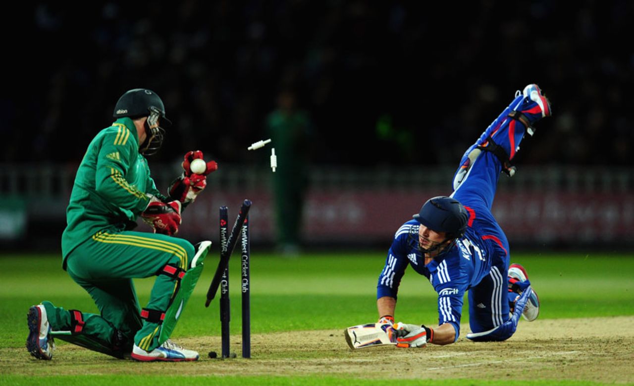 Craig Kieswetter survived a stumping chance, England v South Africa, 3rd T20 international, Edgbaston, September 12, 2012