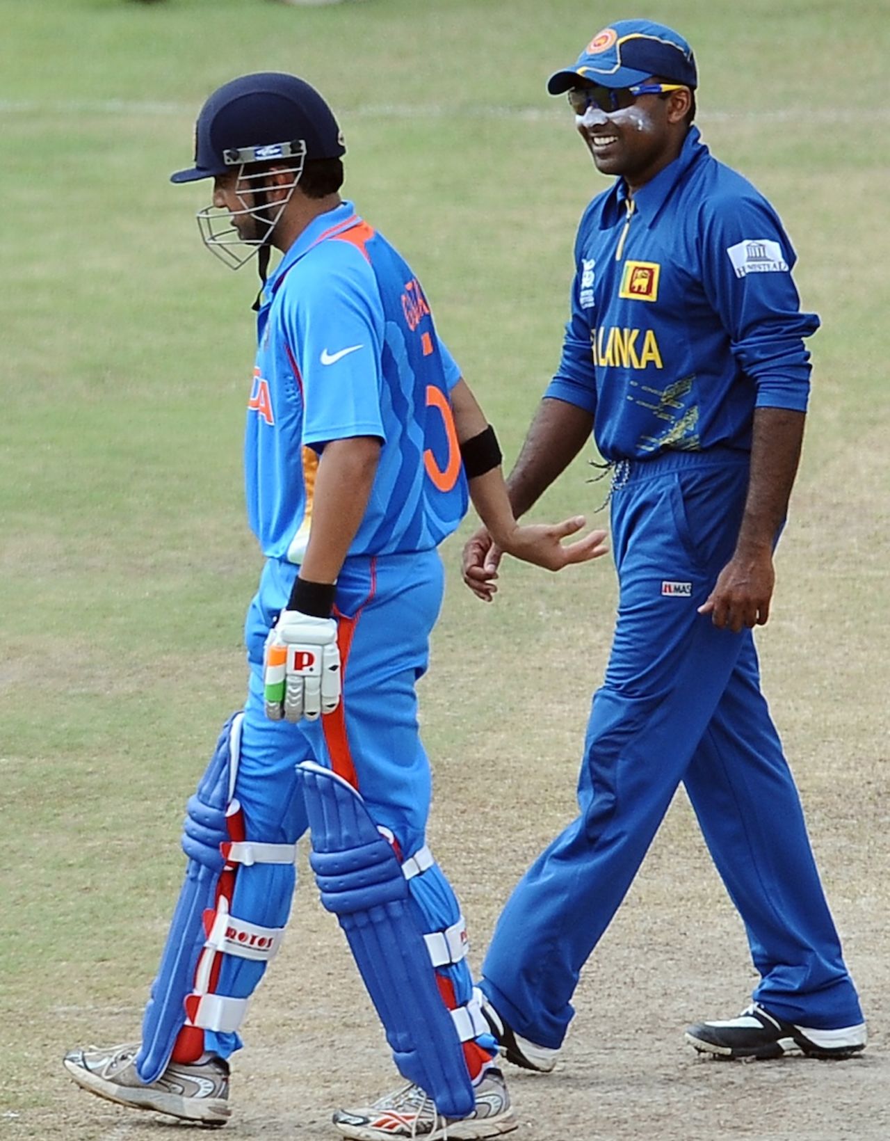 Gautam Gambhir retires hurt after getting hit on the hand, Sri Lanka v India, World Twenty20 2012 warm-up, Colombo, September 15, 2012
