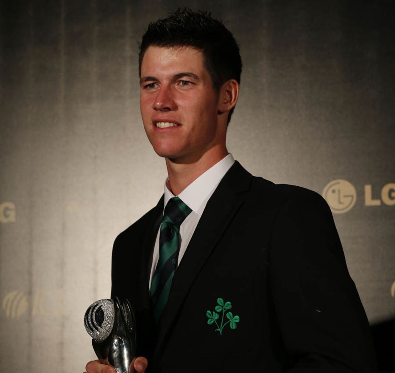 George Dockrell with the Associate and Affiliate Cricketer of the Year award, Colombo, September 15, 2012