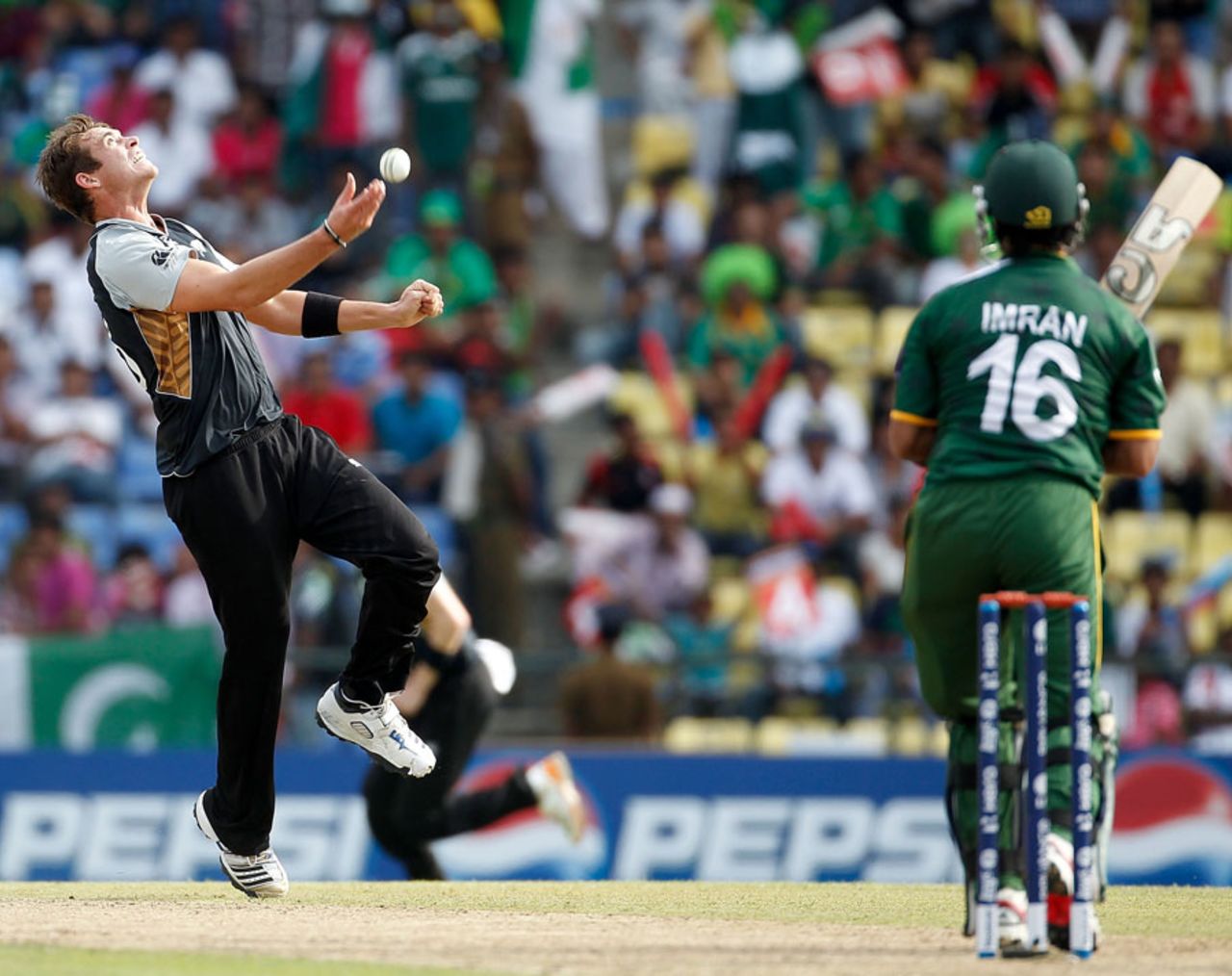Tim Southee claims a caught and bowled chance from Imran Nazir, New Zealand v Pakistan, World T20 2012, Group D, Pallekele, September, 23, 2012