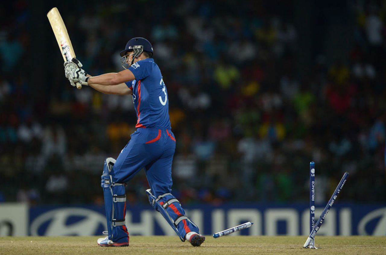 Alex Hales was bowled second ball by Irfan Pathan, England v India, World Twenty20, Group A, Colombo