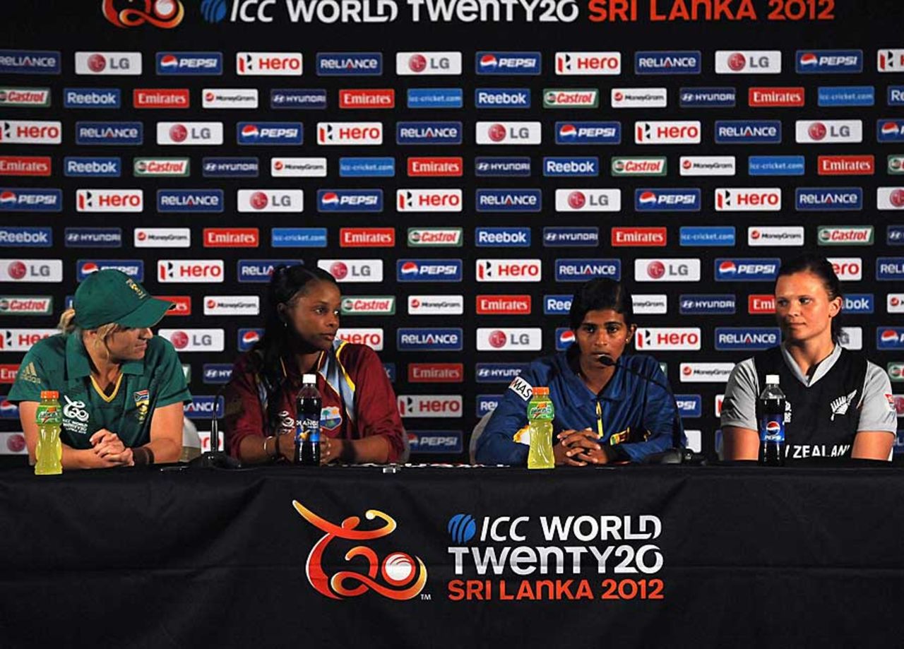 Mignon du Preez, Merissa Aguilleira, Shashikala Siriwardene and Suzie Bates speak at a press conference, Galle, September 24, 2012