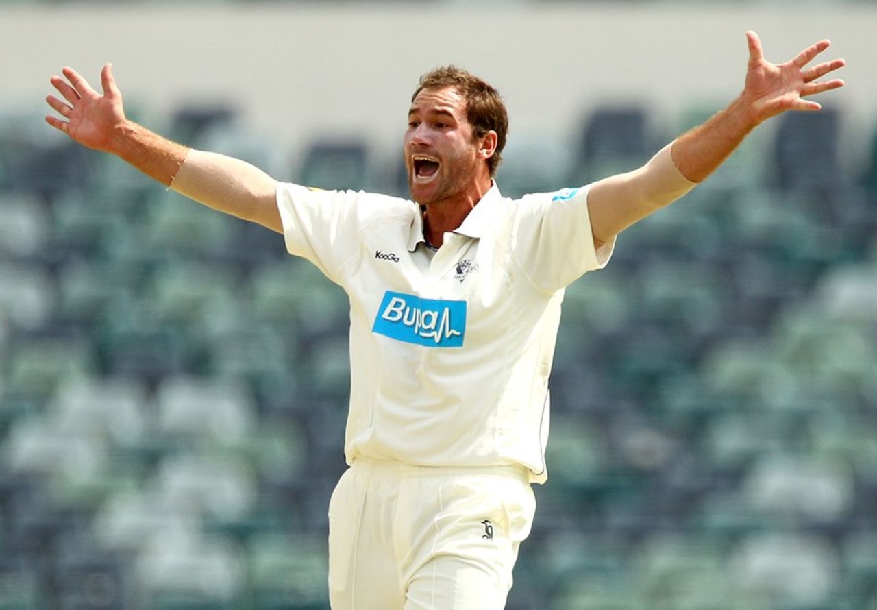 John Hastings appeals for a wicket, Western Australia v Victoria, Sheffield Shield, Perth, 3rd day, October 2, 2012