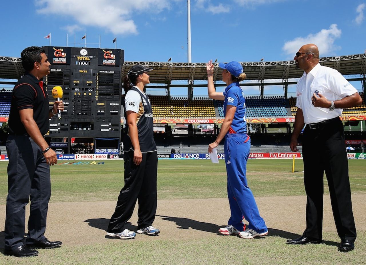 Charlotte Edwards and Suzie Bates at the toss, England v New Zealand, 1st semi-final, Women's World T20, Colombo, October 4, 2012