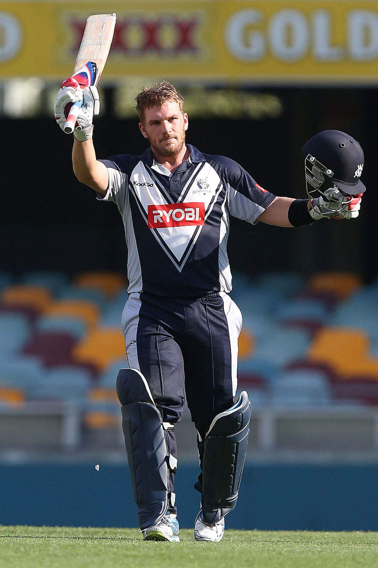 Aaron Finch blasted 154 for Victoria, Queensland v Victoria, Ryobi One-Day Cup, Brisbane, October 7, 2012