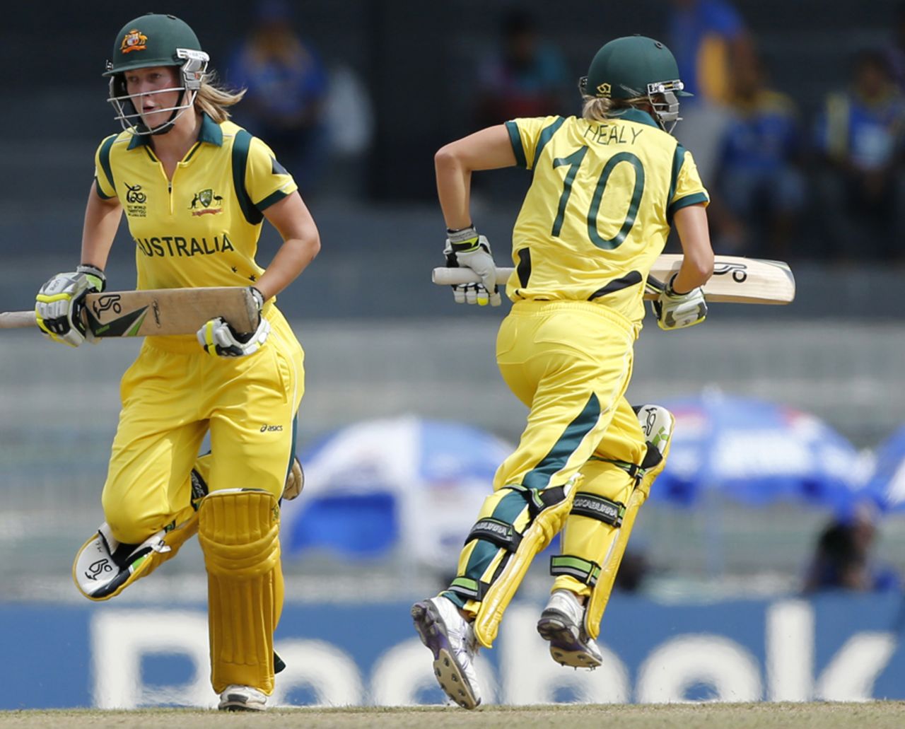 Meg Lanning and Alyssa Healy run between the wickets, Australia v England, final, Women's World Twenty20, Colombo, October 7, 2012