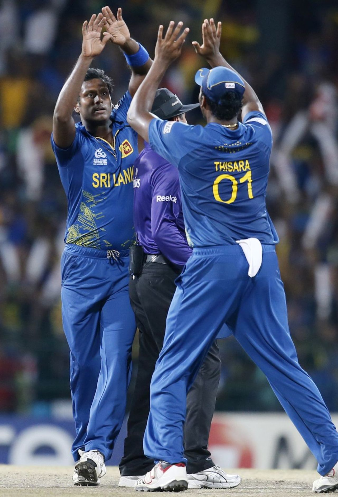 Angelo Mathews began with a wicket maiden, Sri Lanka v West Indies, final, World Twenty20, Colombo, October 7, 2012